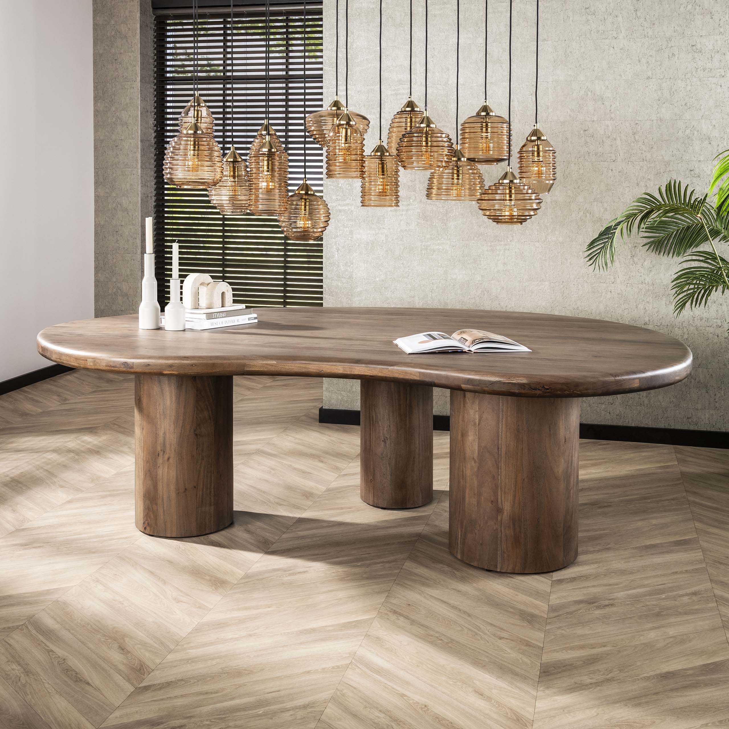 Eettafel Sculpture niervormig 244x165cm / Massief acacia bruin – afbeelding 5