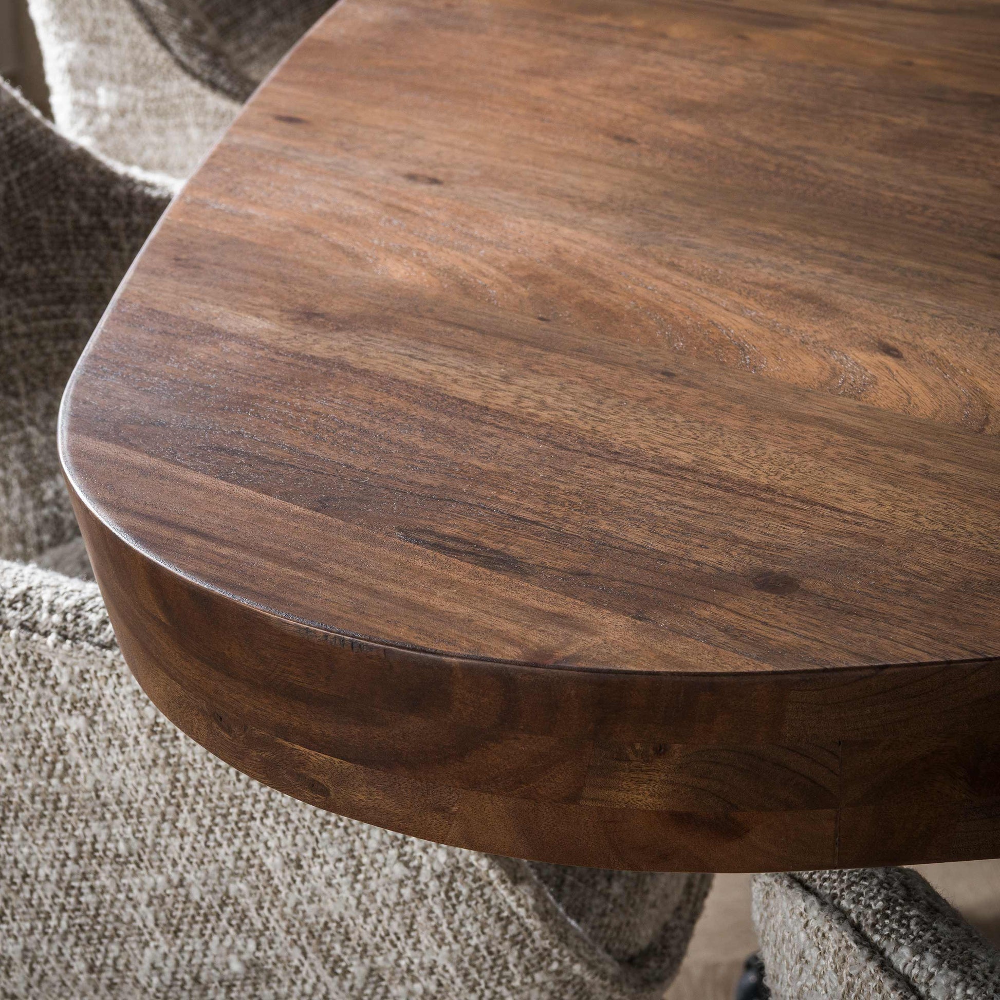 Eettafel Arcadia triangle 165cm / Massief acacia bruin – afbeelding 4