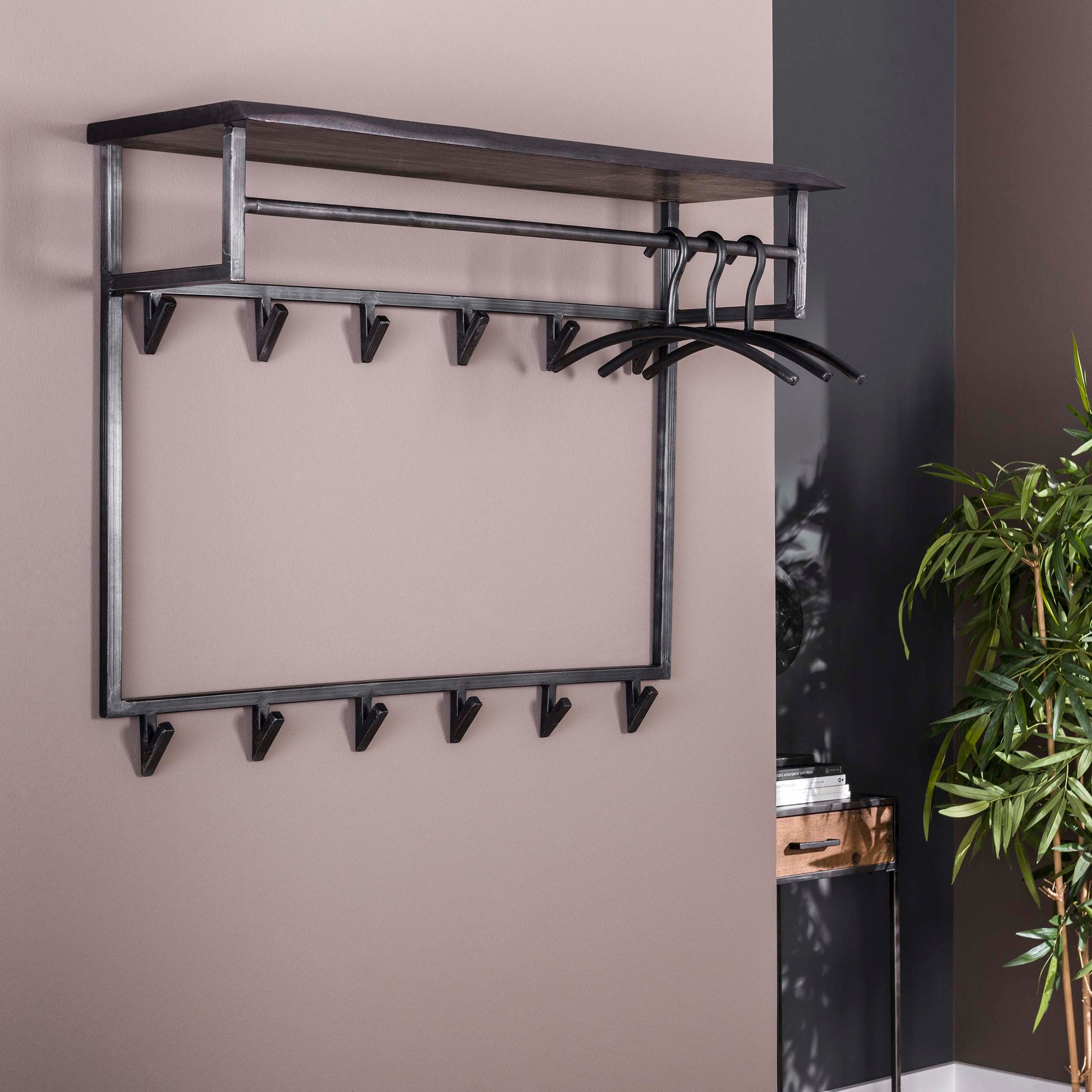 Kapstok Yucon hoog hoedenplank 12 haken / Massief acacia zwart – afbeelding 2