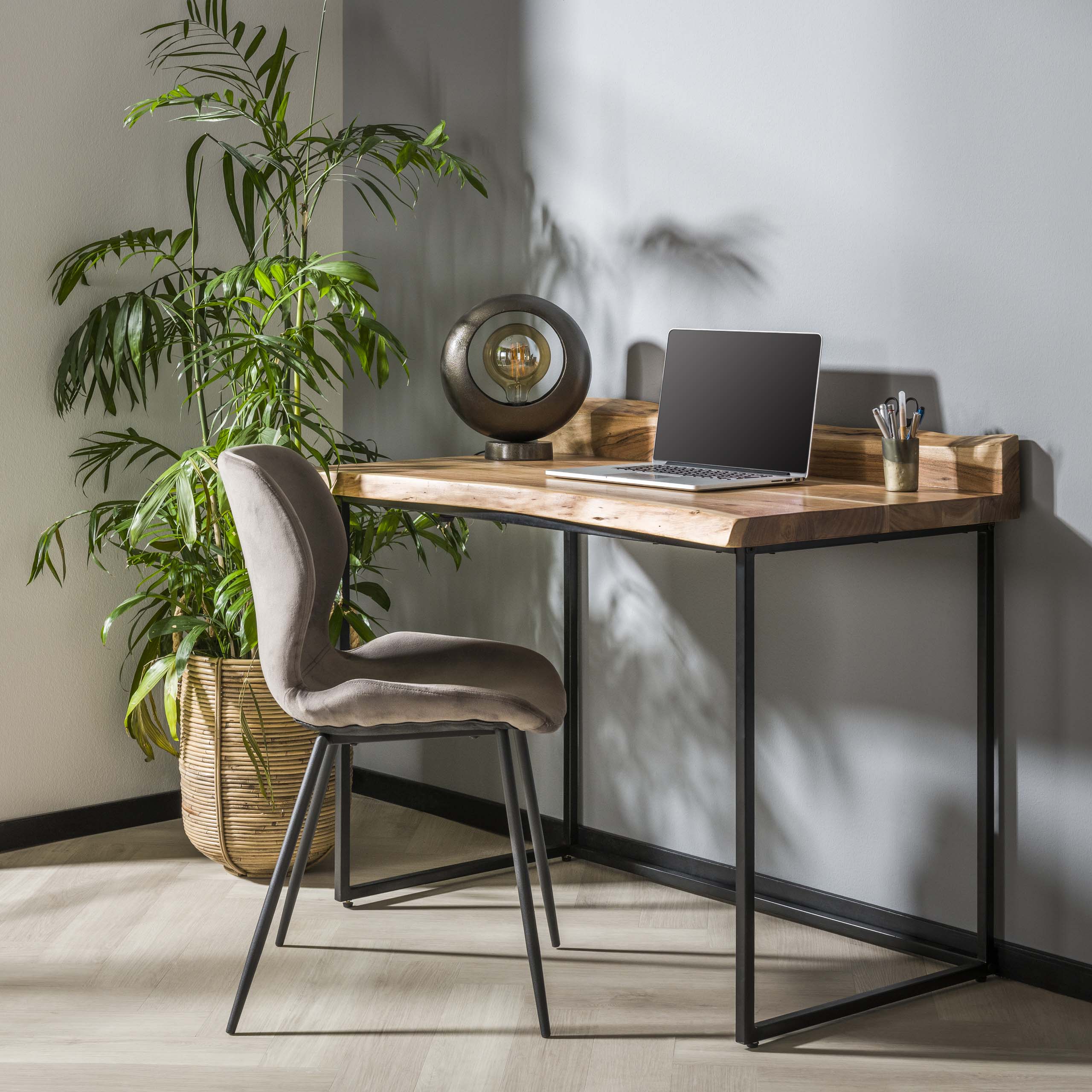 Bureau Live Edge 110x60cm / Massief acacia – afbeelding 1