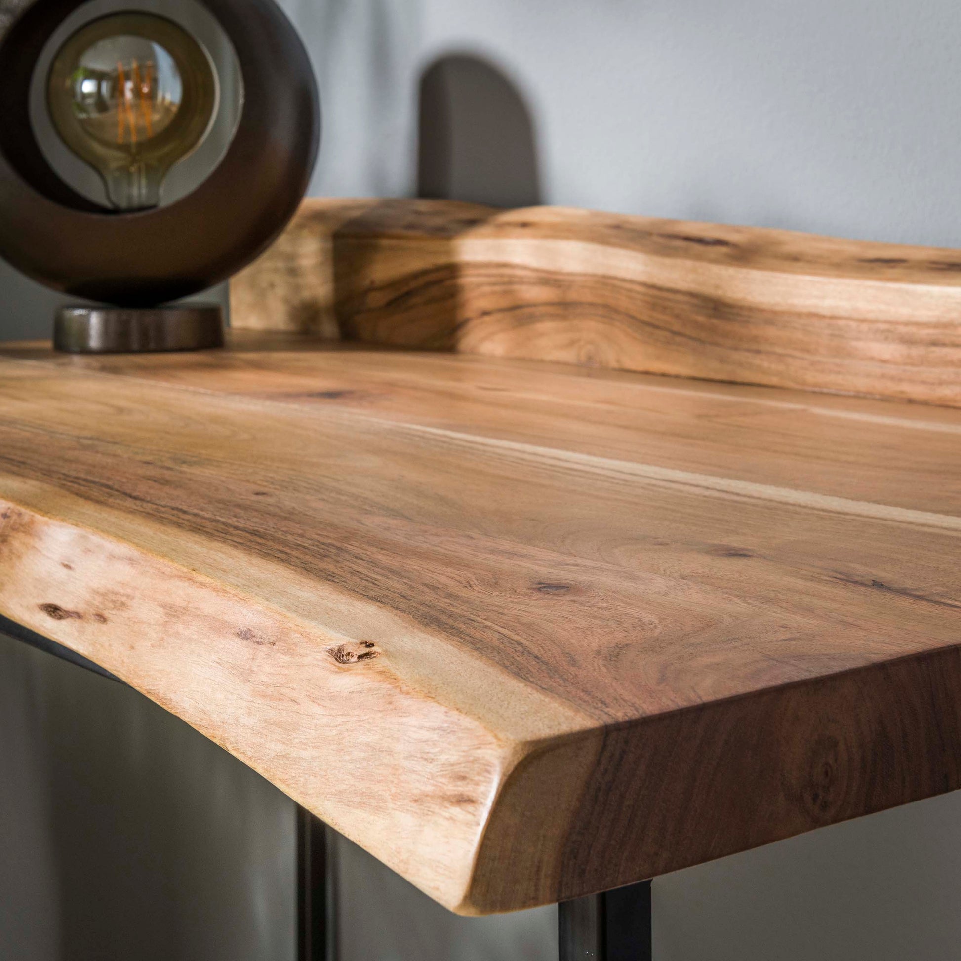 Bureau Live Edge 110x60cm / Massief acacia – afbeelding 2