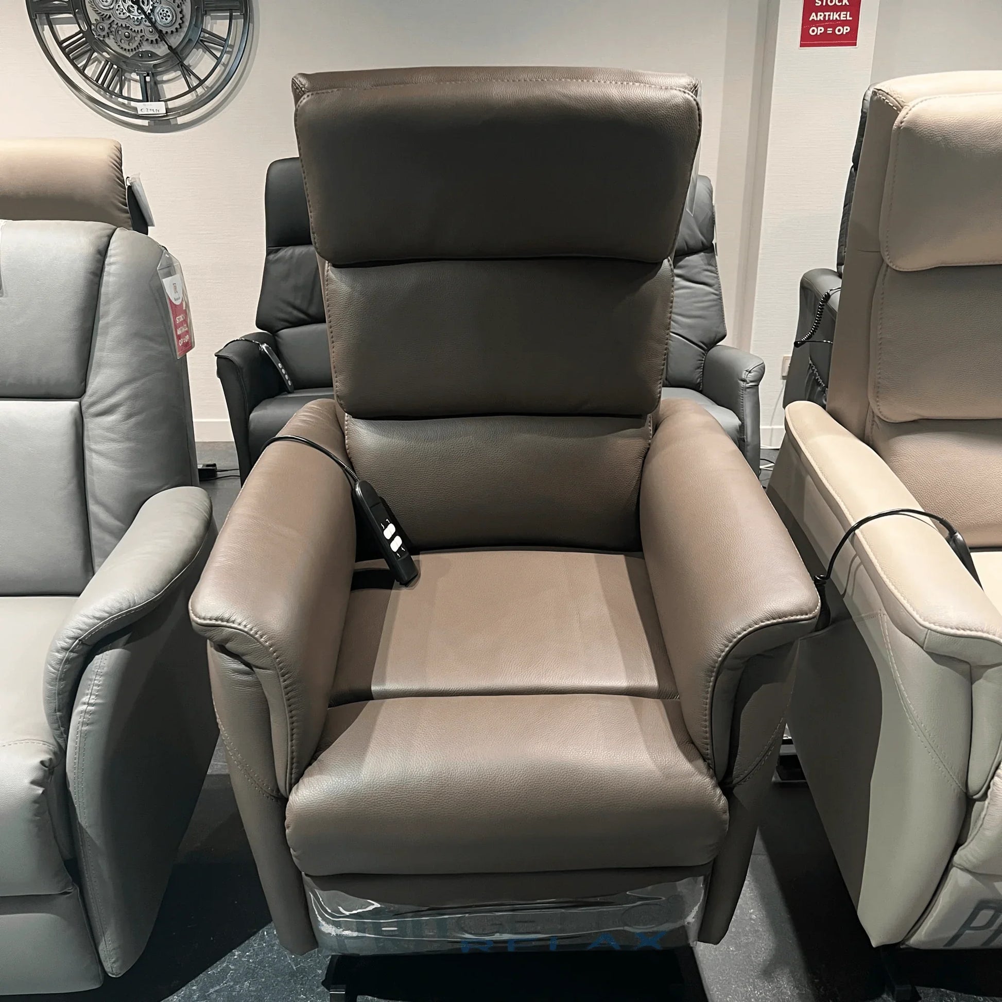 Relax Alma leder mokka - Relax - Meubelen Robbrecht