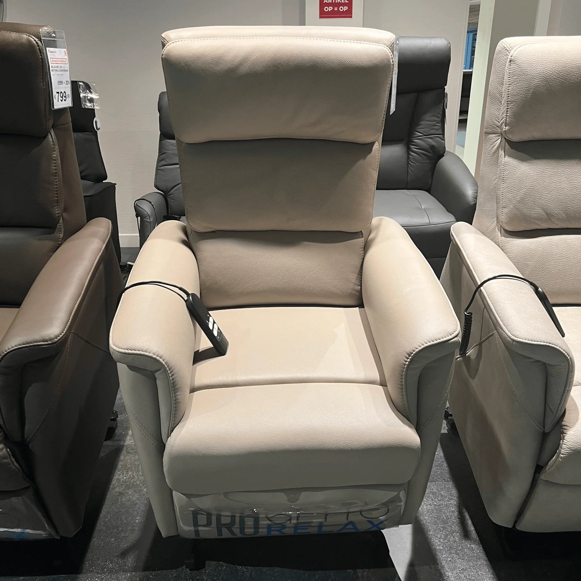 Relax Alma leder taupe - Relax - Meubelen Robbrecht