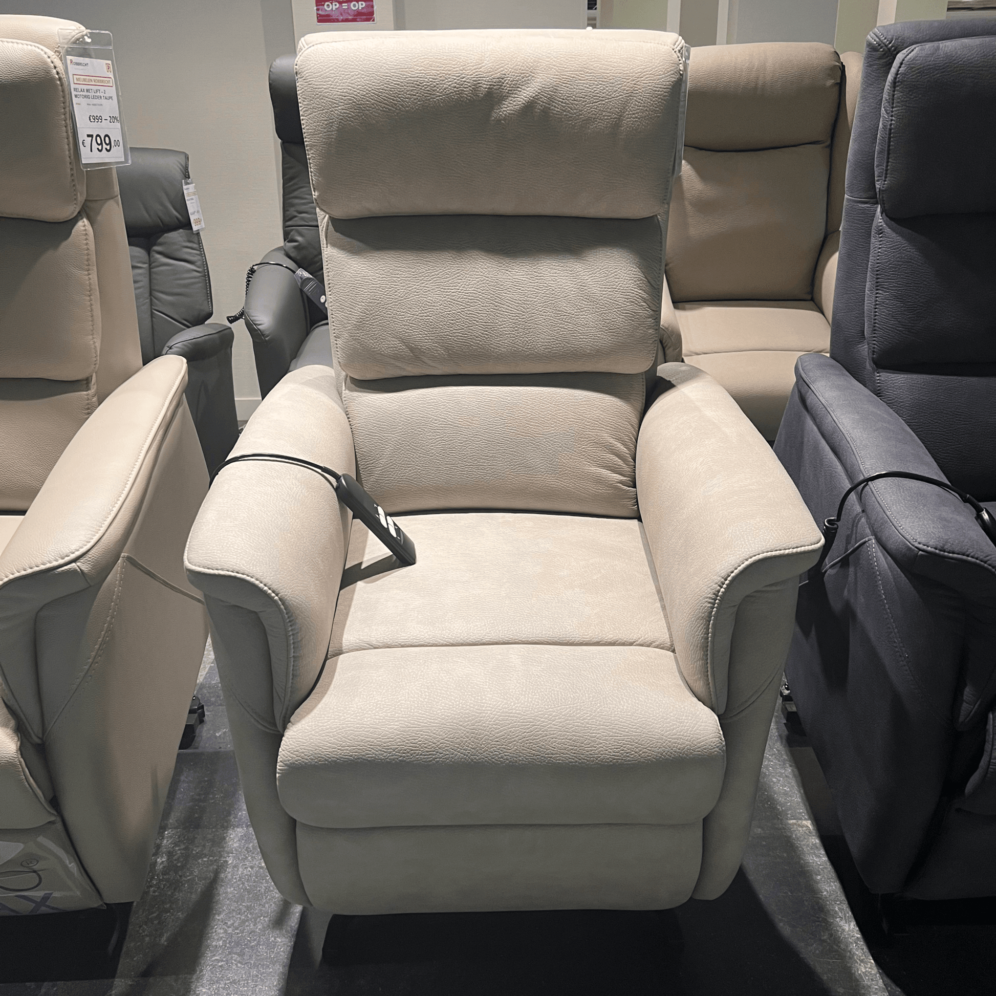 Relax Alma stof donkergrijs - Relax - Meubelen Robbrecht